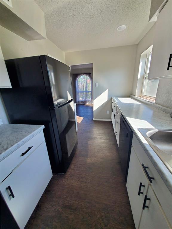 6016 Westridge Lane Property Photo 8