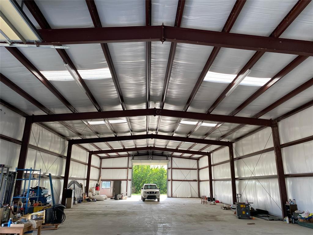 910 N Preston Road Property Photo 3
