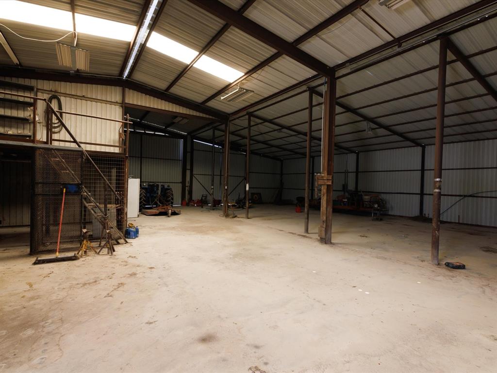 3433 Highway 81 Property Photo 16