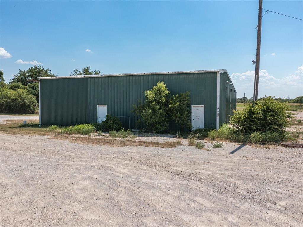 3433 Highway 81 Property Photo 19