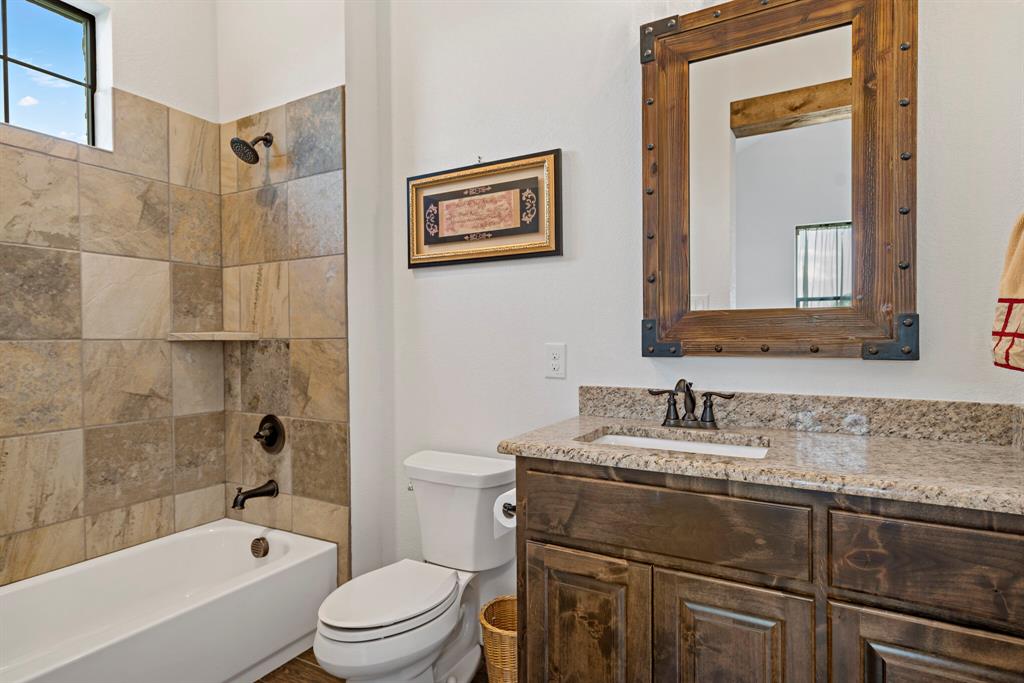 325 Vineyard Lane Property Photo 25