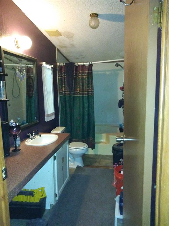 5410 Ashworth Court Property Photo 6