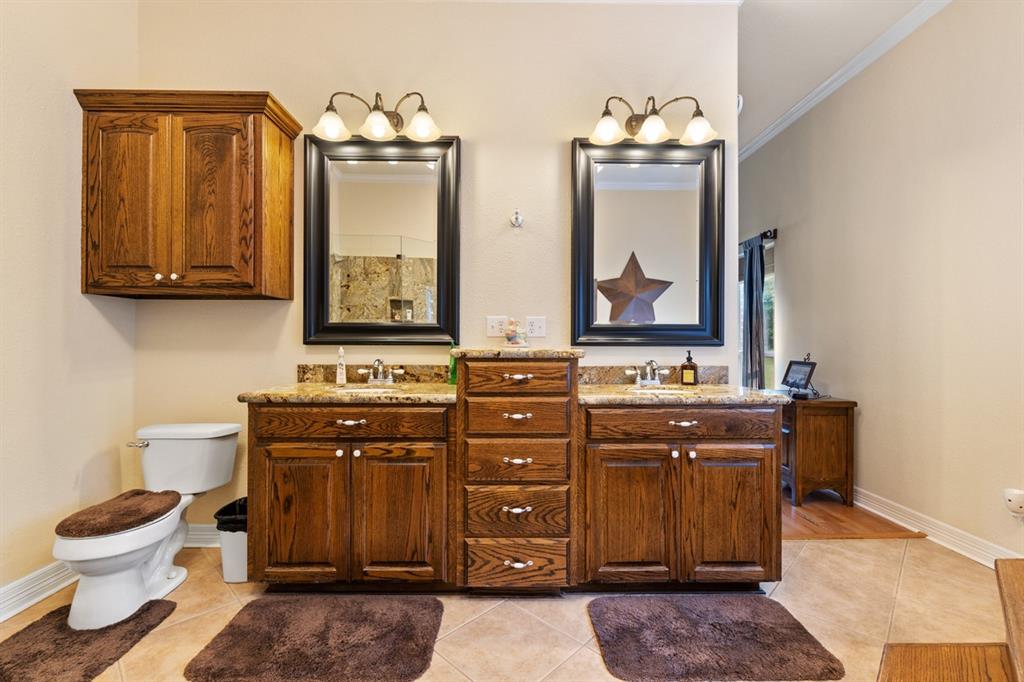7400 S F.m. 779 Property Photo 6
