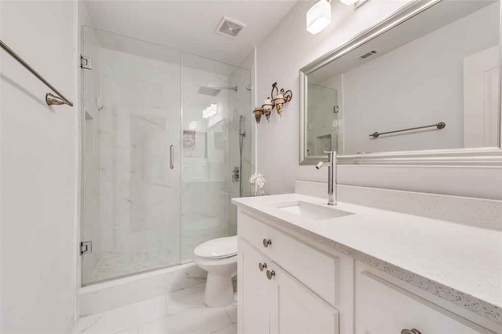 204 Fox Wood Drive Property Photo 18