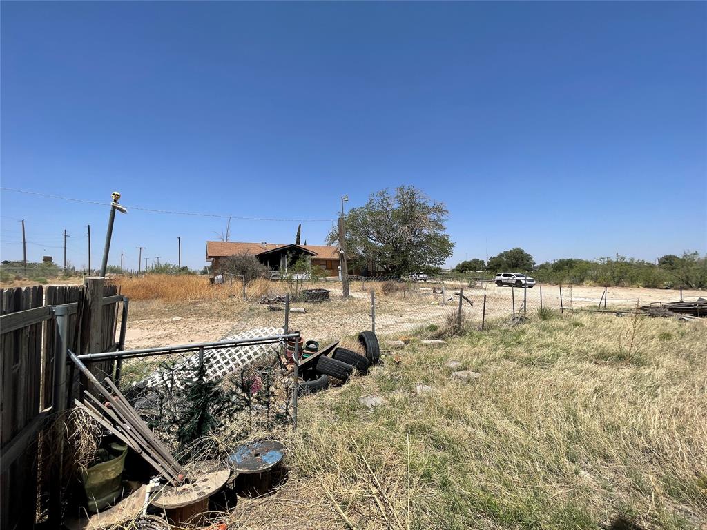 1804 N Redondo Avenue Property Photo 10