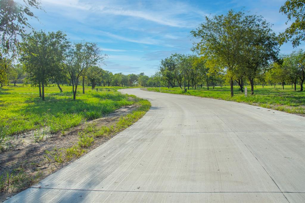 3074 Winding Creek Trail Property Photo 4