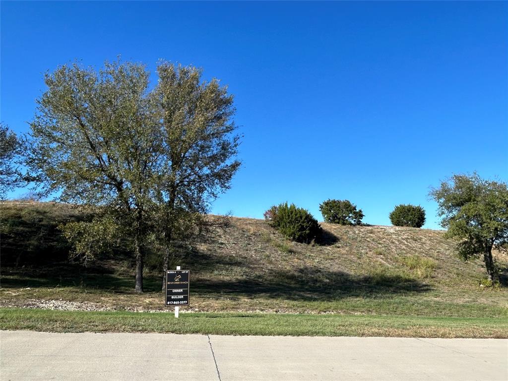 2000 Hidden Bluff Drive Property Photo 1