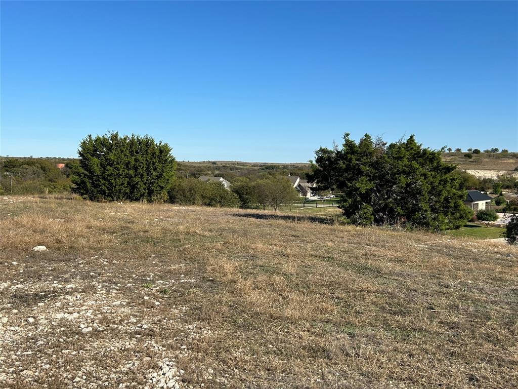 2000 Hidden Bluff Drive Property Photo 8