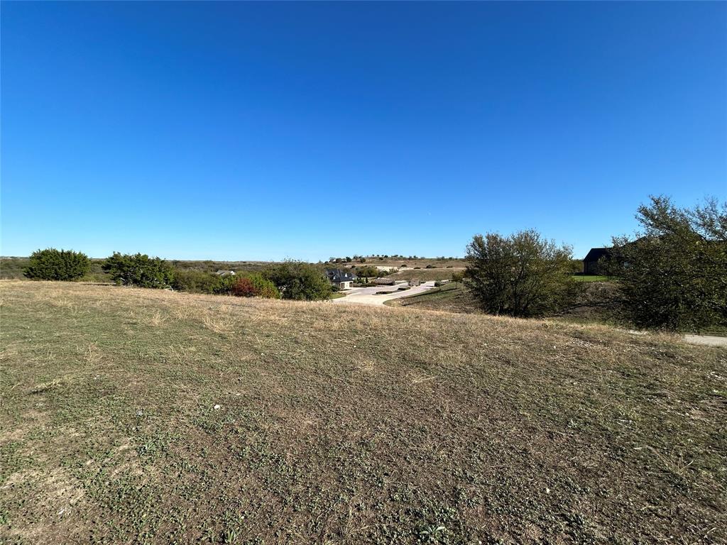 2000 Hidden Bluff Drive Property Photo 9