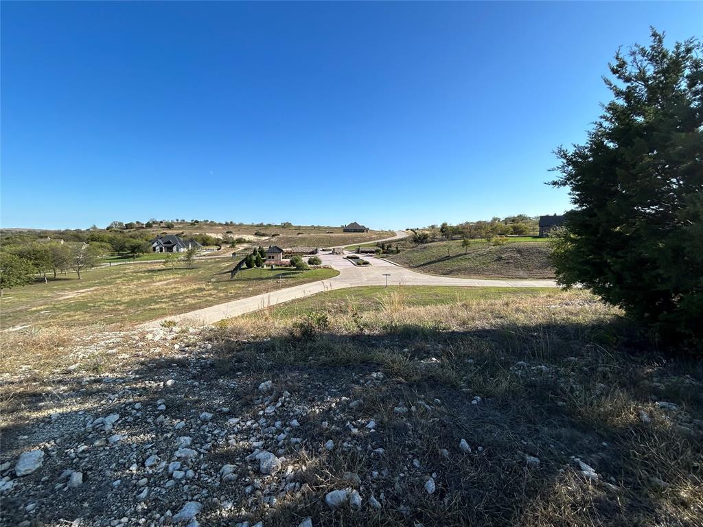 2000 Hidden Bluff Drive Property Photo 11