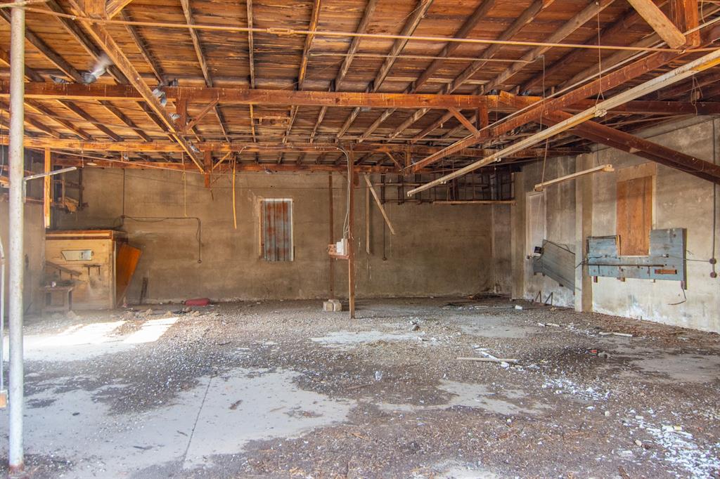 103 Main Street Property Photo 6