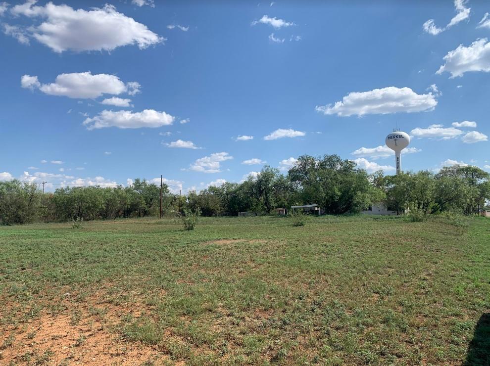 306 Lamar Property Photo 1