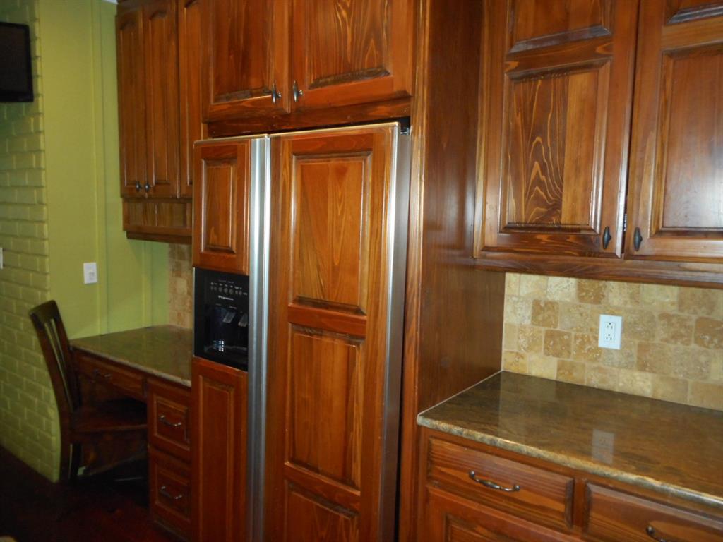 900 Machen Drive Property Photo 8