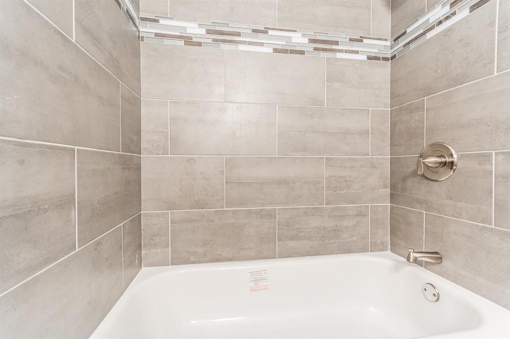 2323 Luau Street Property Photo 24