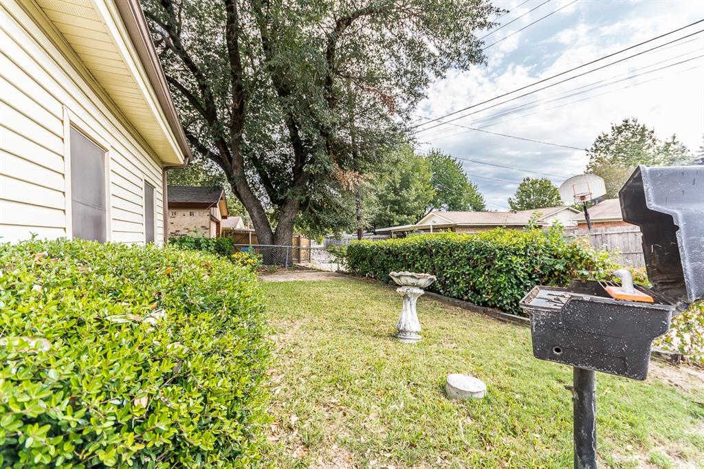 2323 Luau Street Property Photo 36