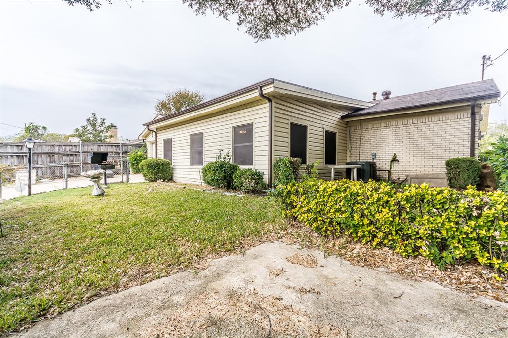 2323 Luau Street Property Photo 37