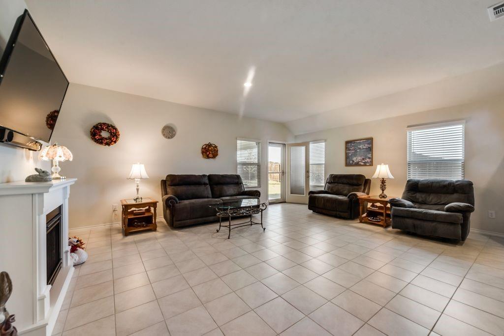 511 Saw Mill Road Property Photo 8
