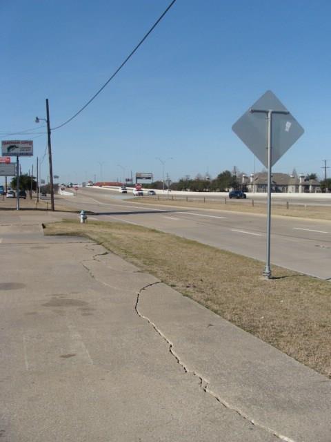 710 E Interstate 30 B Property Photo 5