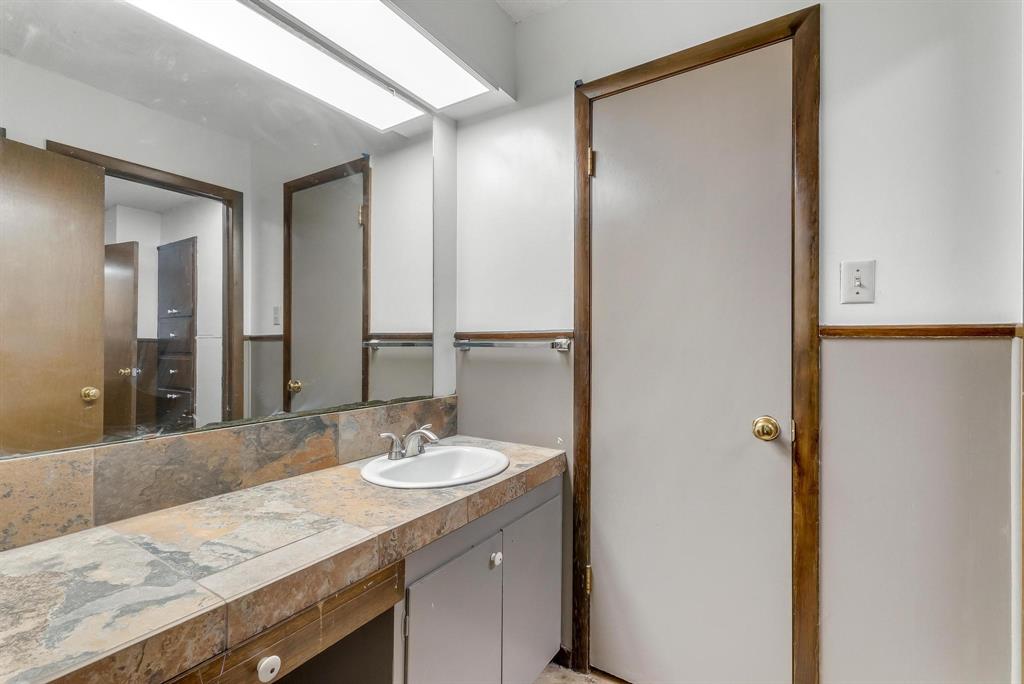 6701 Highway 6 Property Photo 20