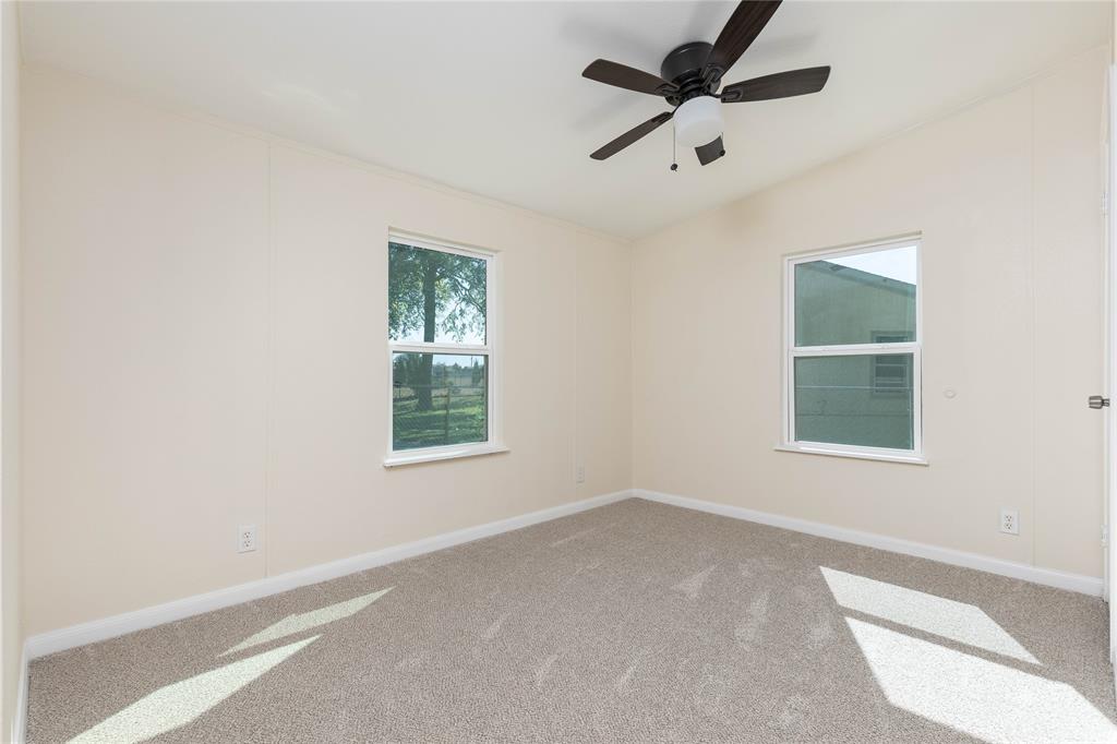 312 Oak Street Property Photo 12