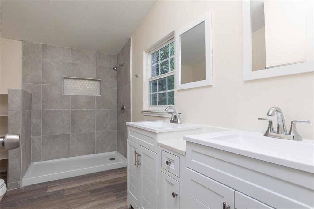 312 Oak Street Property Photo 16