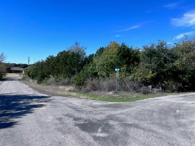 5528 Stonegate Circle Property Photo 2