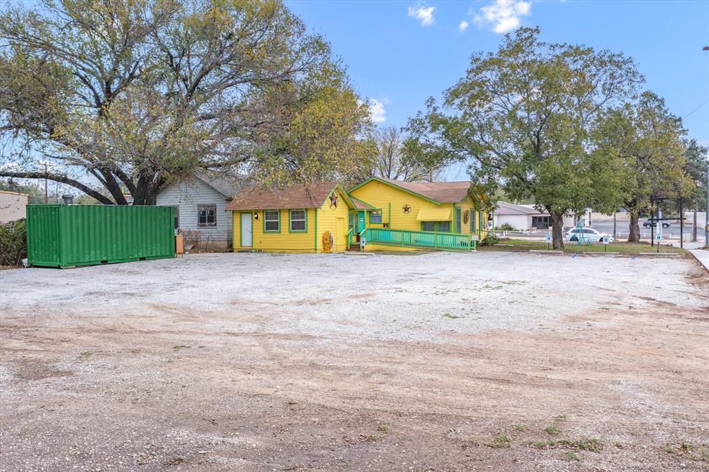 1301 N Main Street Property Photo 33