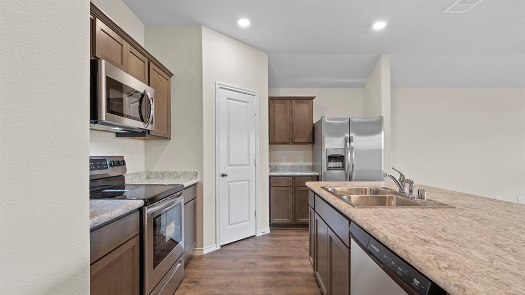 1420 Tierra Blanca Drive Property Photo 3