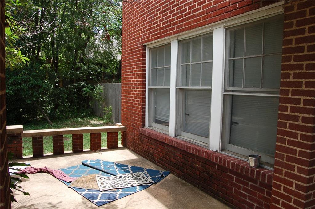 2401 Homan Avenue Property Photo 2