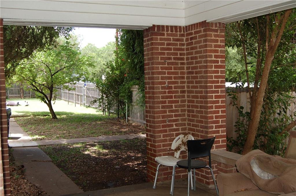 2401 Homan Avenue Property Photo 4