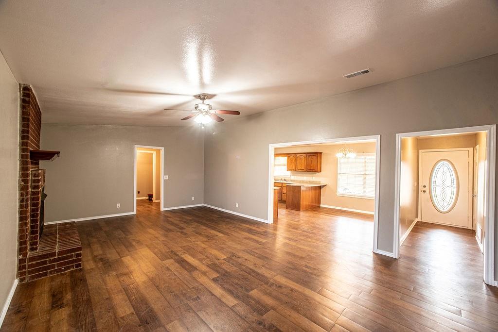 1385 Fm 194 Property Photo 3