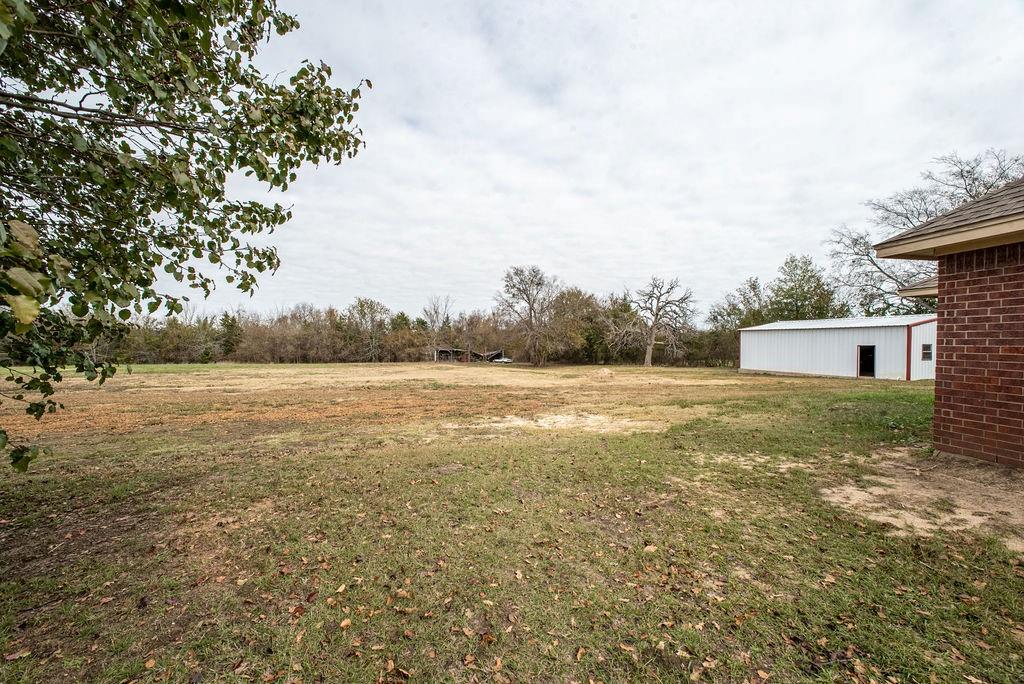 1385 Fm 194 Property Photo 25