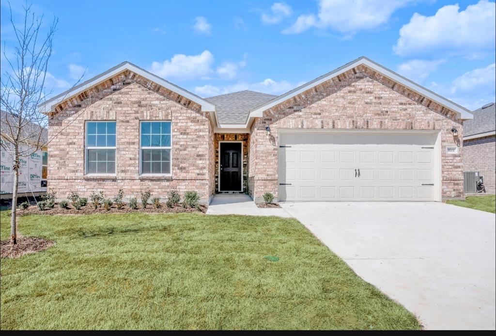 1611 Silas Drive Property Photo 1