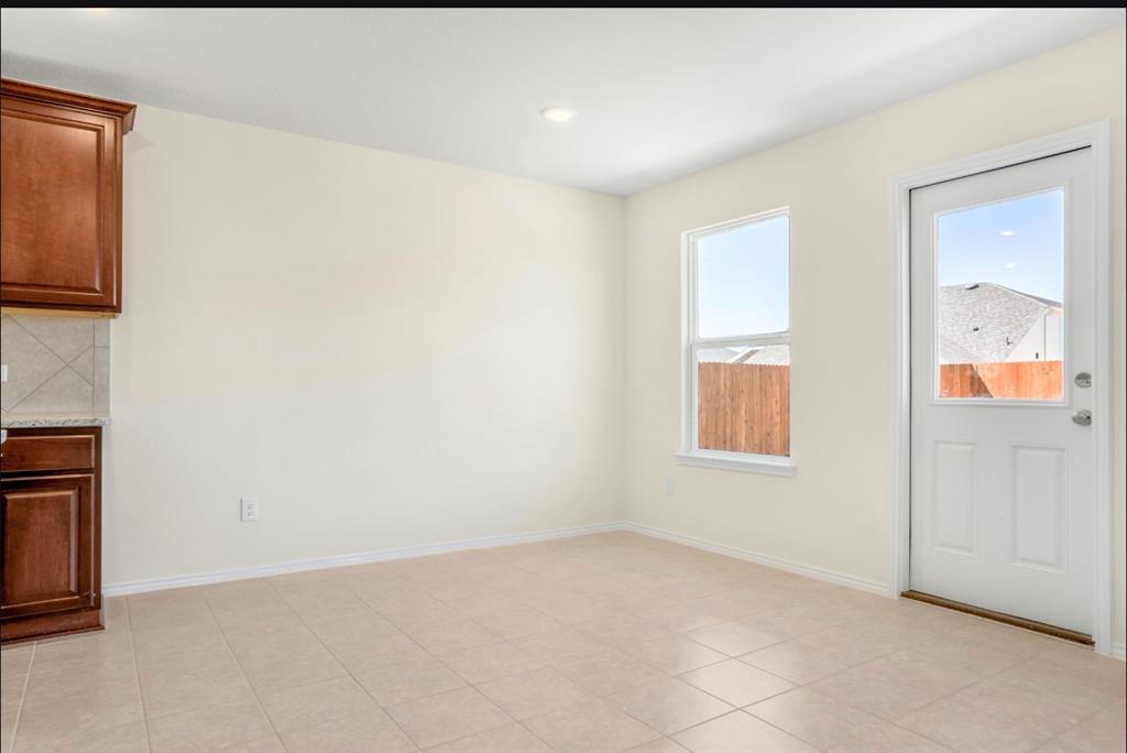 1611 Silas Drive Property Photo 11