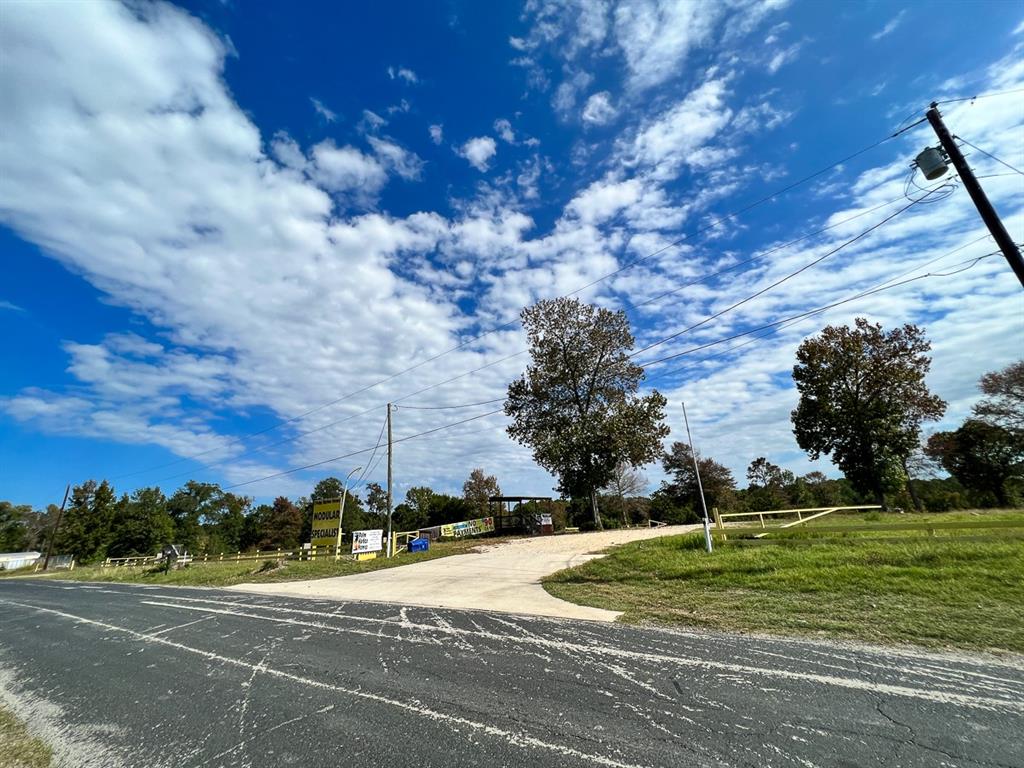 730 I-45 Frontage Property Photo 6
