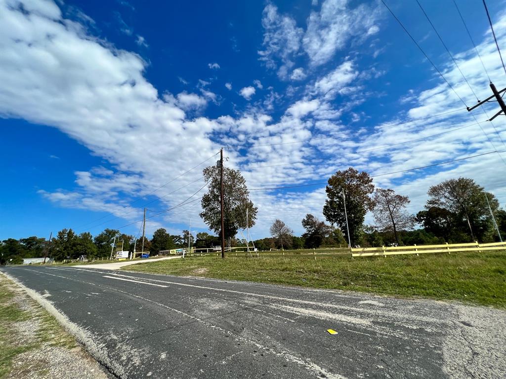 730 I-45 Frontage Property Photo 8