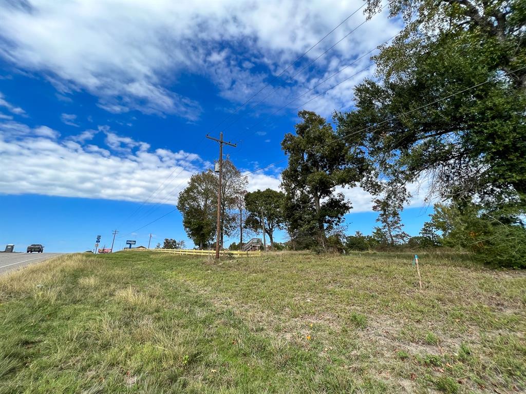 730 I-45 Frontage Property Photo 11