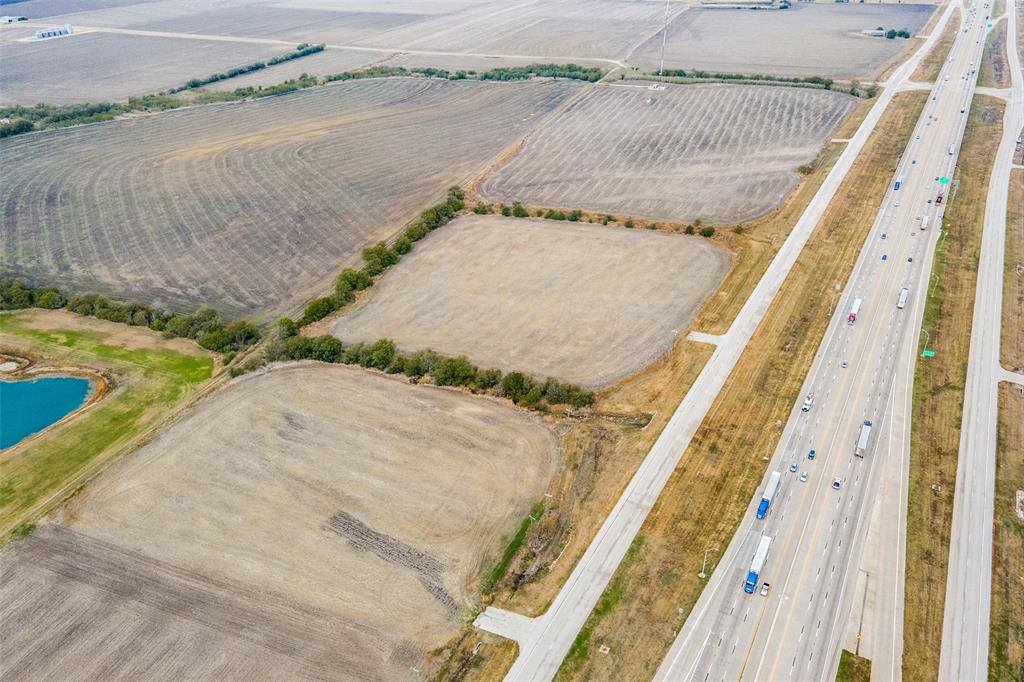 Tbd S I-35 Property Photo 5