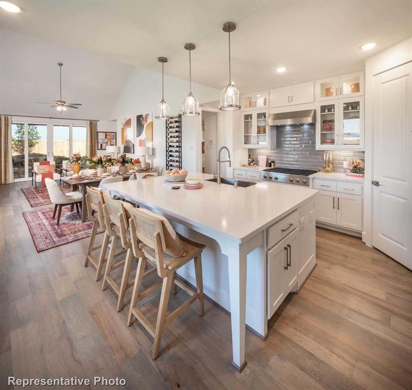 1813 Eagle Landing Property Photo 2