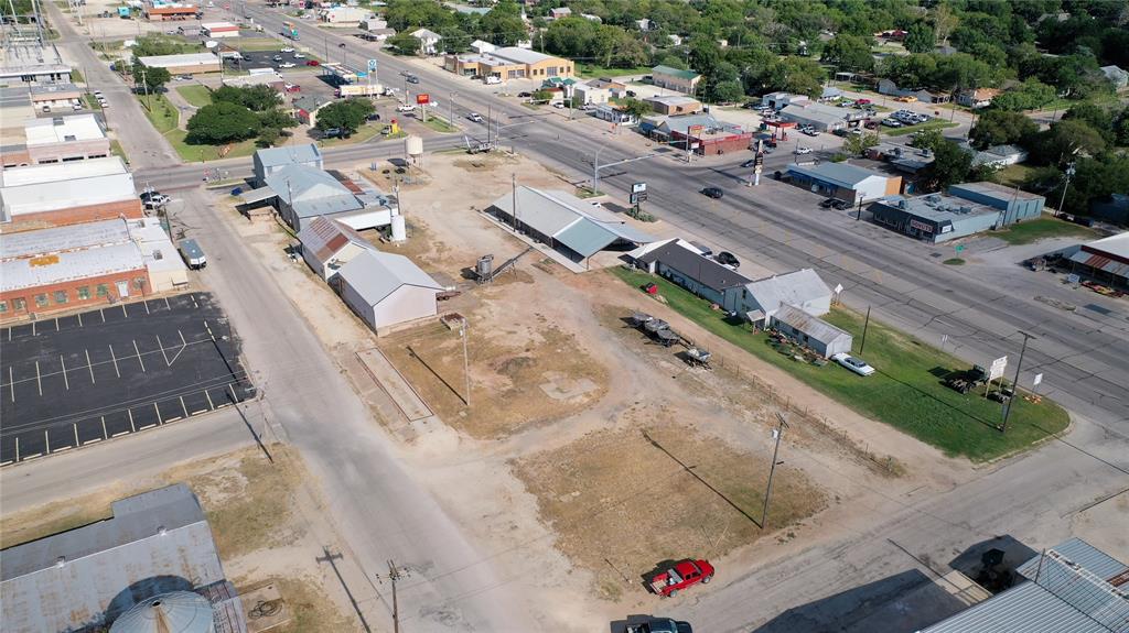 9 Clay Street Property Photo 17