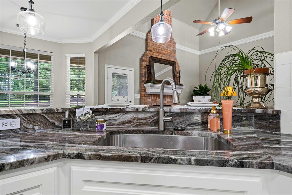 11051 Skyline Drive Property Photo 14