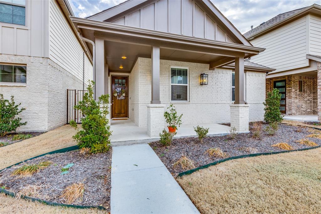 4704 Simple Pathway Street Property Photo 4