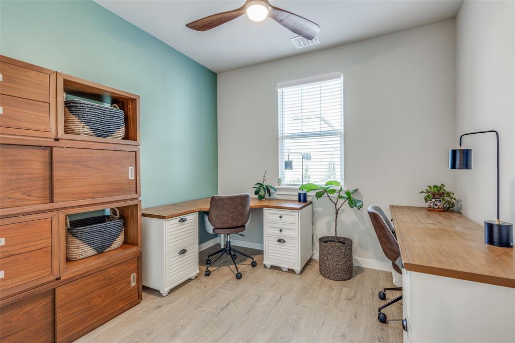 4704 Simple Pathway Street Property Photo 14