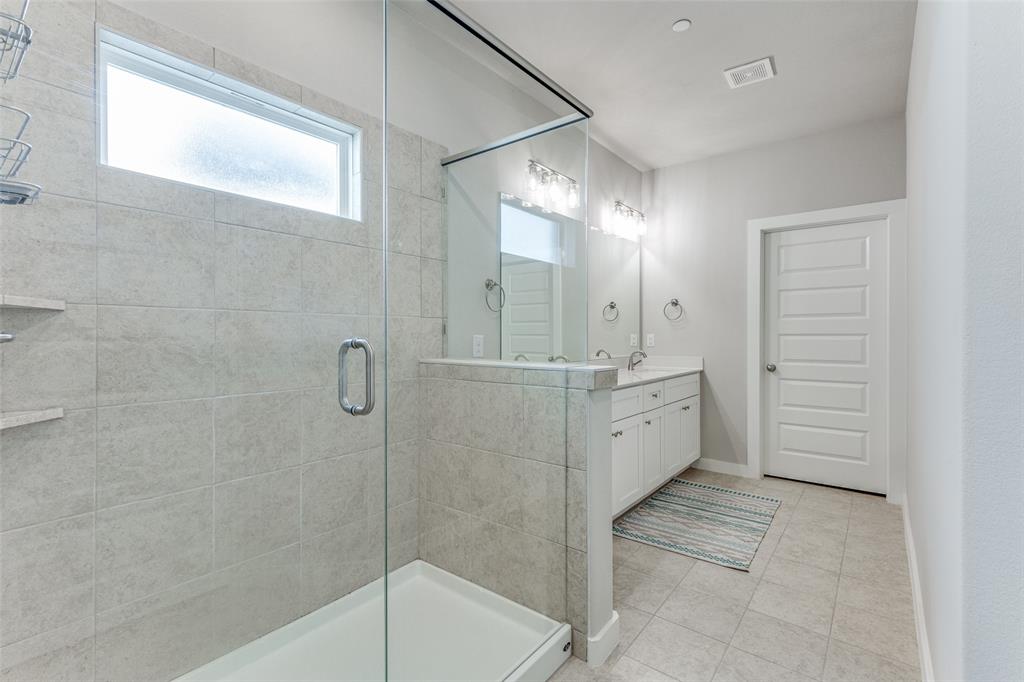 4704 Simple Pathway Street Property Photo 18