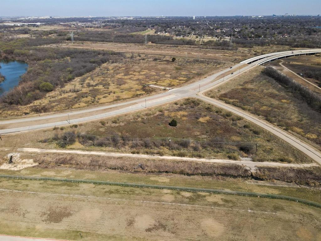 1800 W Hunter Ferrell Road Property Photo 4