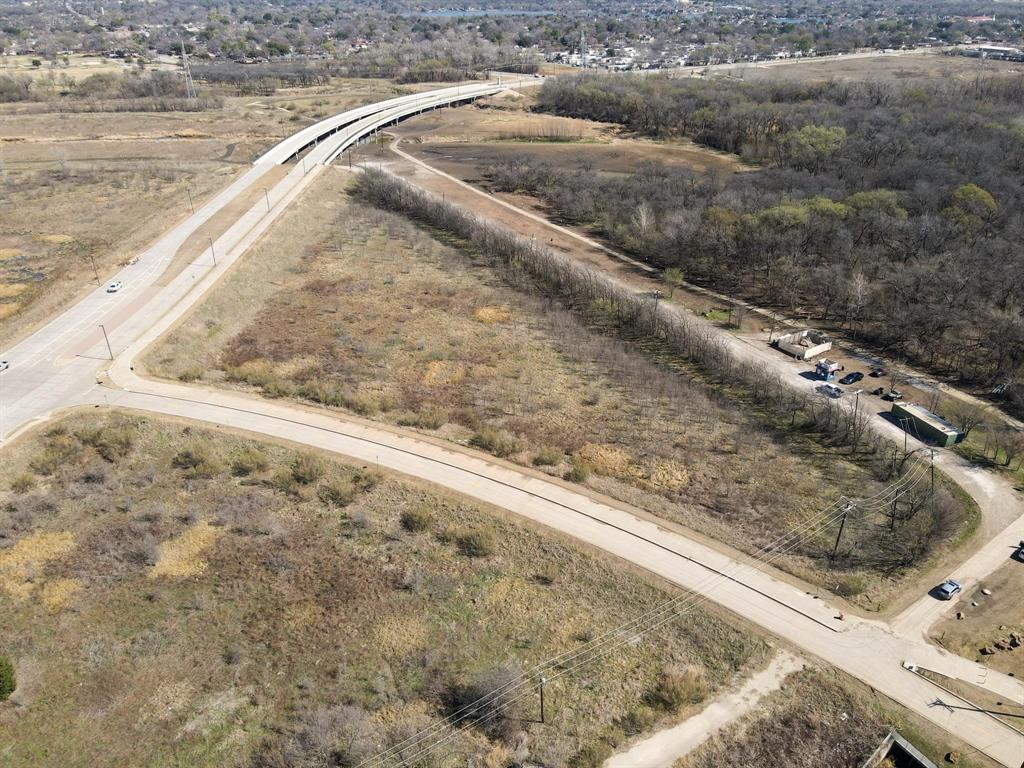 1900 W Hunter Ferrell Road Property Photo 5