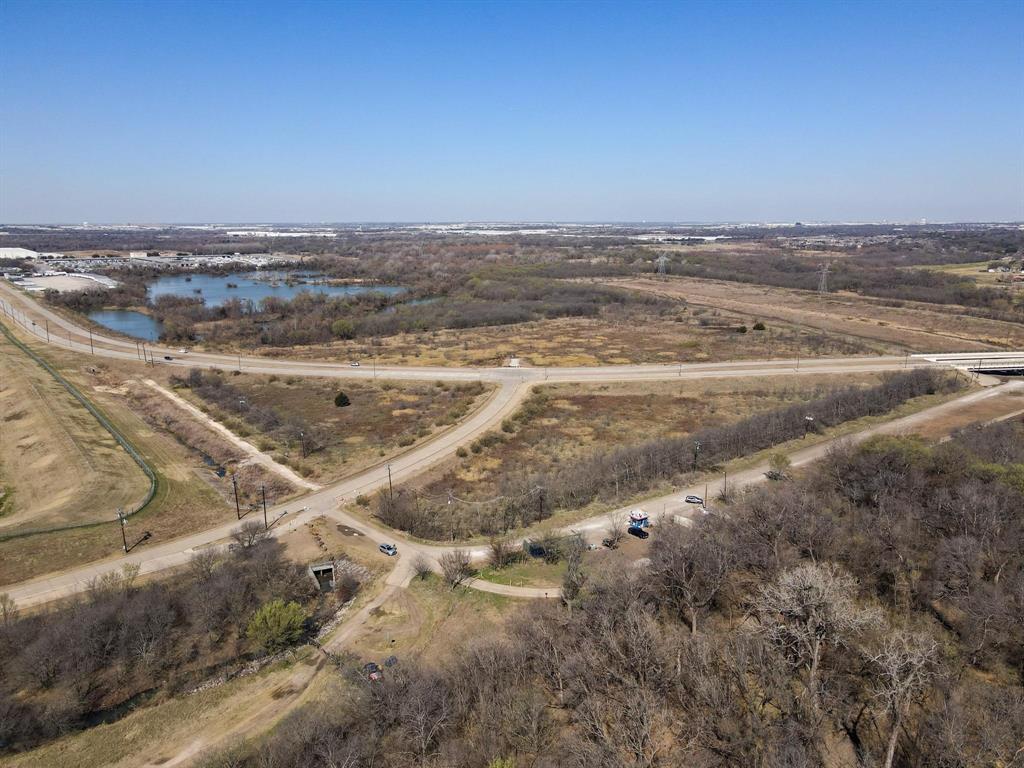 1900 W Hunter Ferrell Road Property Photo 11