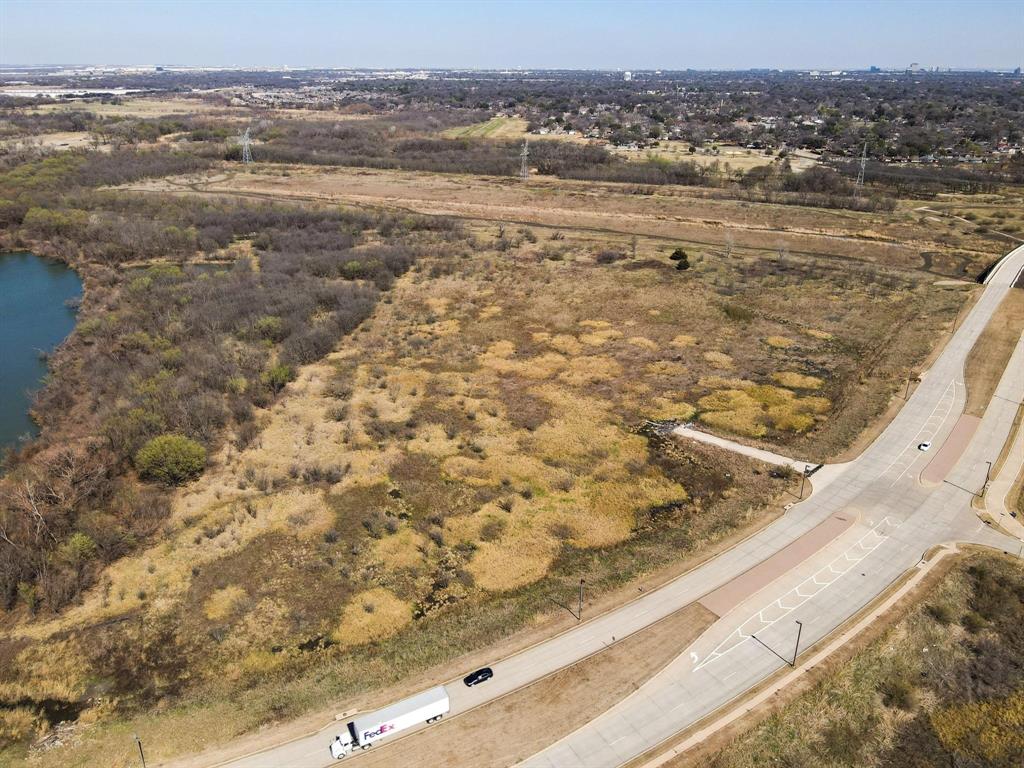 1900 W Hunter Ferrell Road Property Photo 6