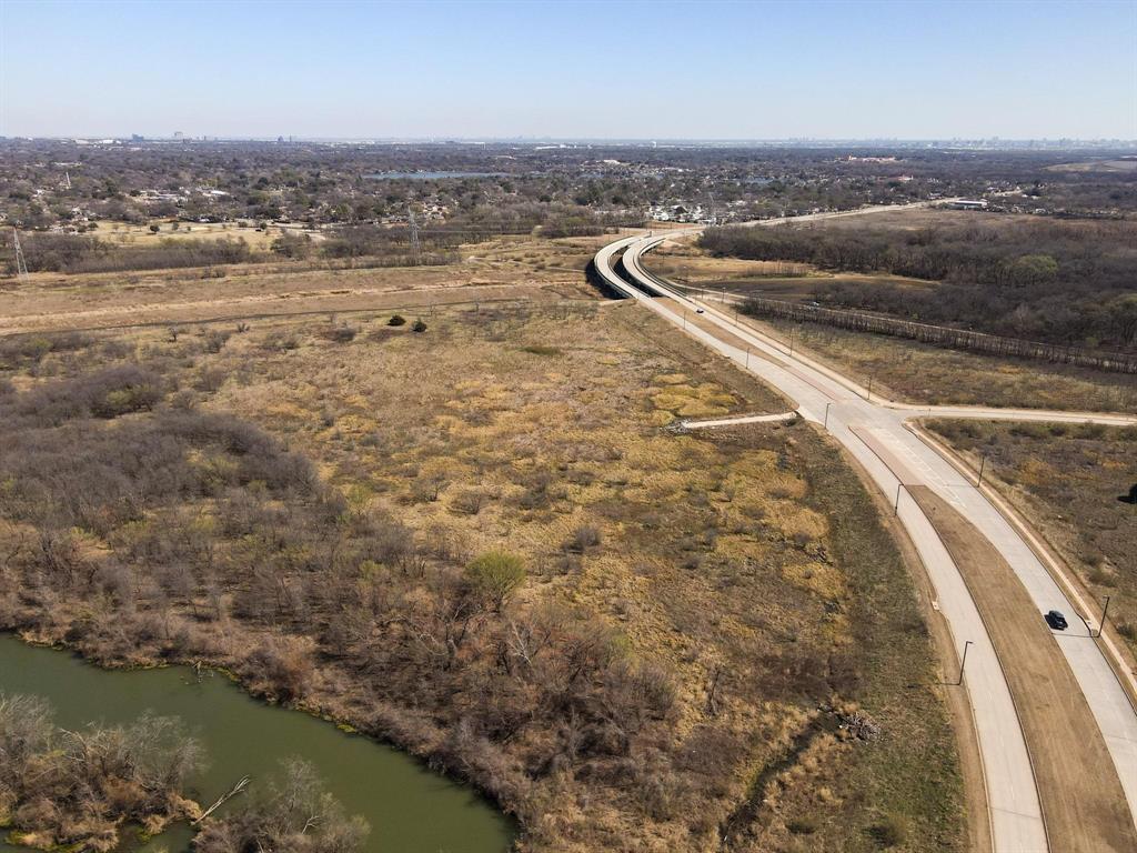 1900 W Hunter Ferrell Road Property Photo 8