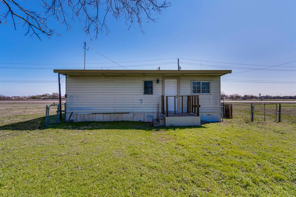 329 N State Highway 342 Property Photo 27
